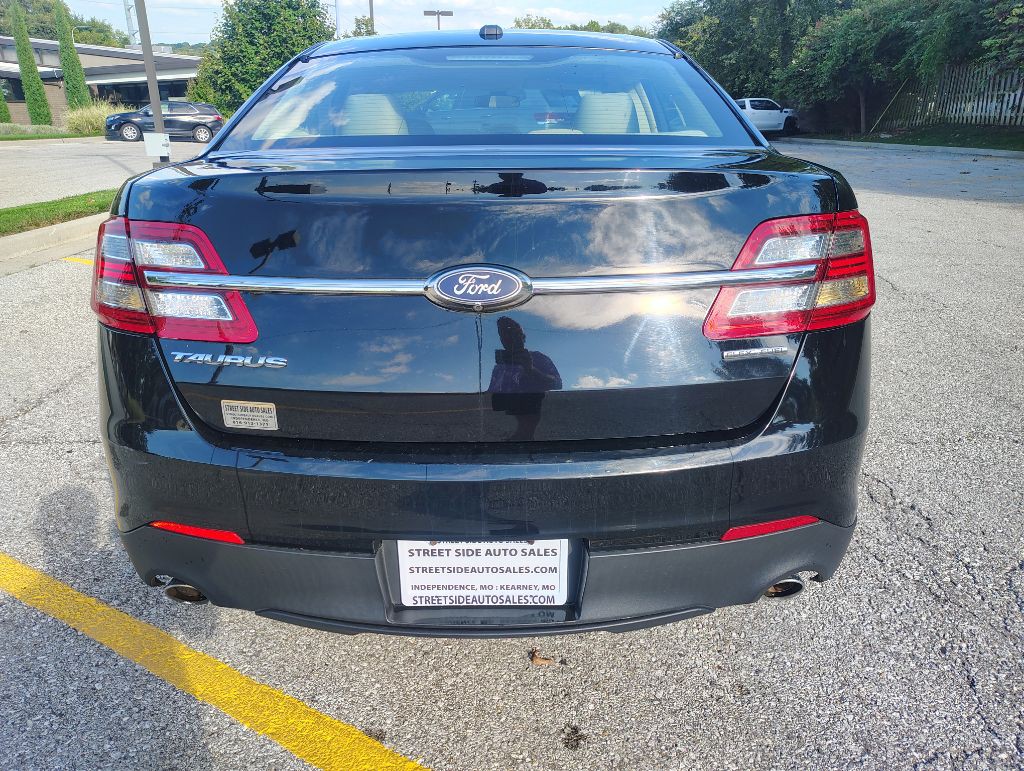 2018 Ford Taurus Image 7