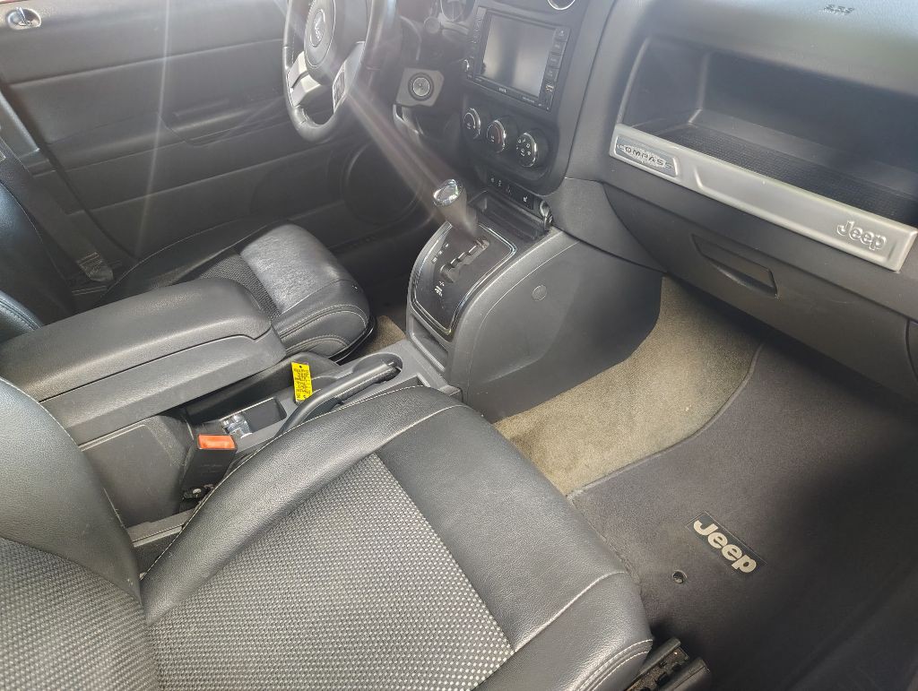 2017 Jeep Compass Image 14