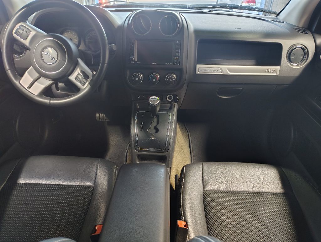 2017 Jeep Compass Image 15
