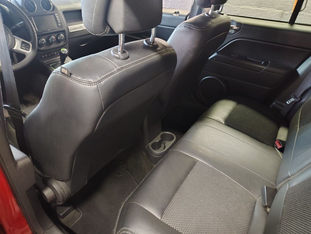 2017 Jeep Compass Image 18