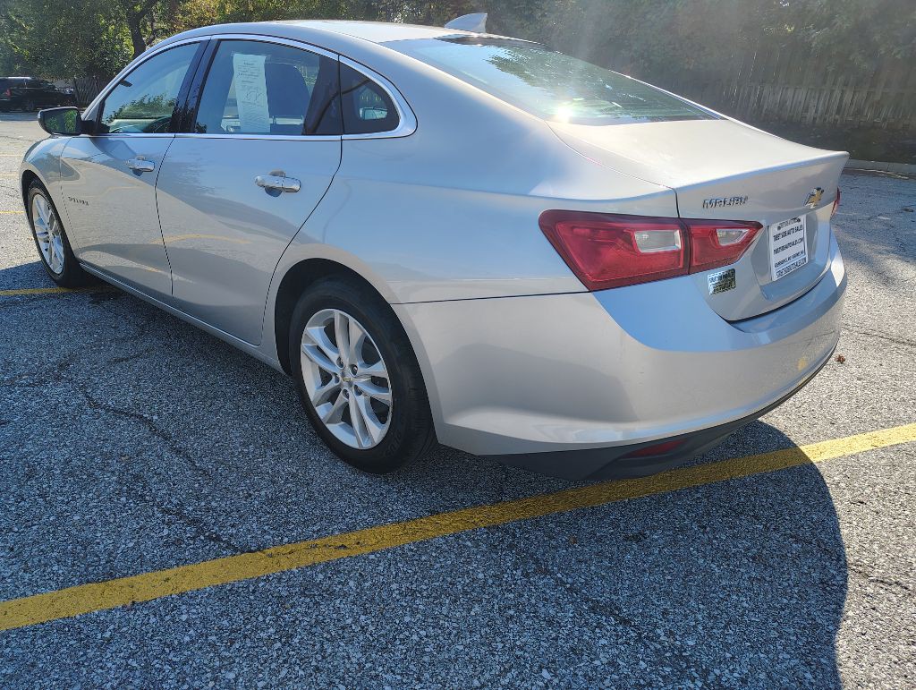 2017 Chevrolet Malibu Image 7