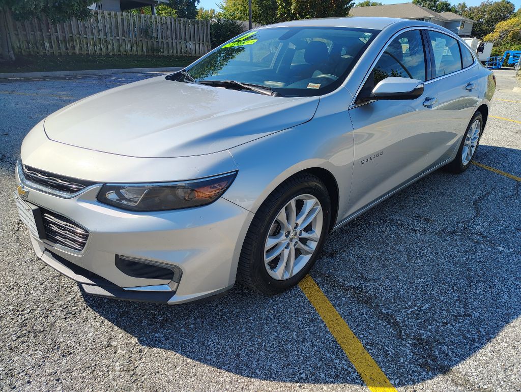 2017 Chevrolet Malibu Image 9