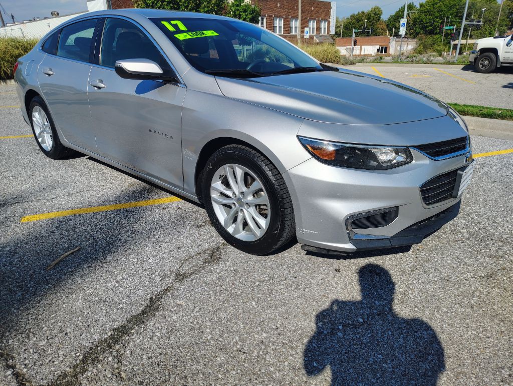 2017 Chevrolet Malibu Image 4