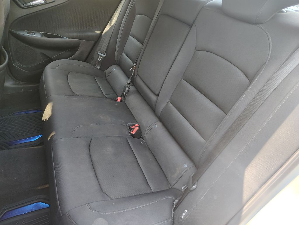 2017 Chevrolet Malibu Image 17