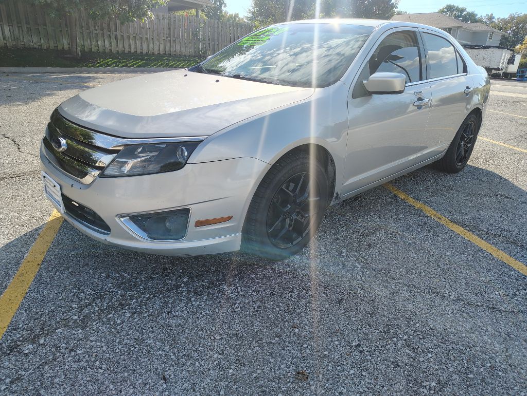 2010 Ford Fusion Image 2