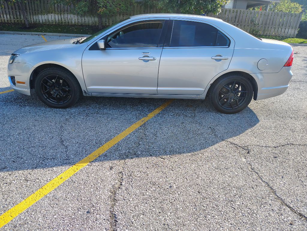 2010 Ford Fusion Image 4