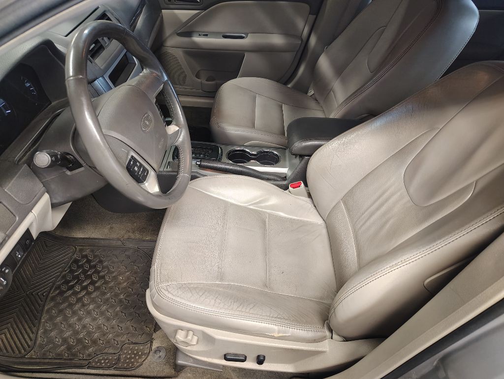2010 Ford Fusion Image 14