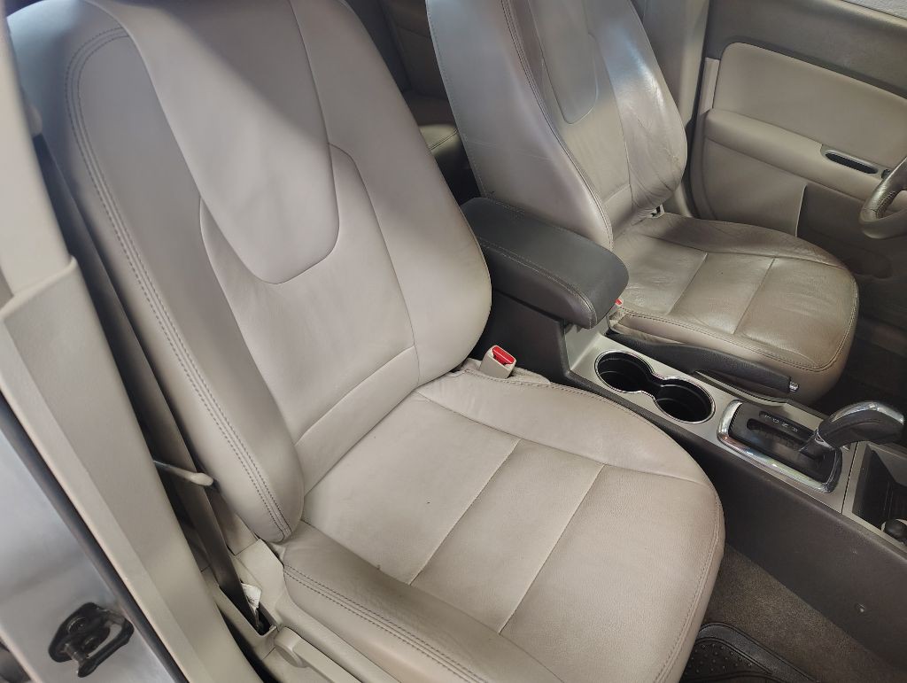 2010 Ford Fusion Image 15