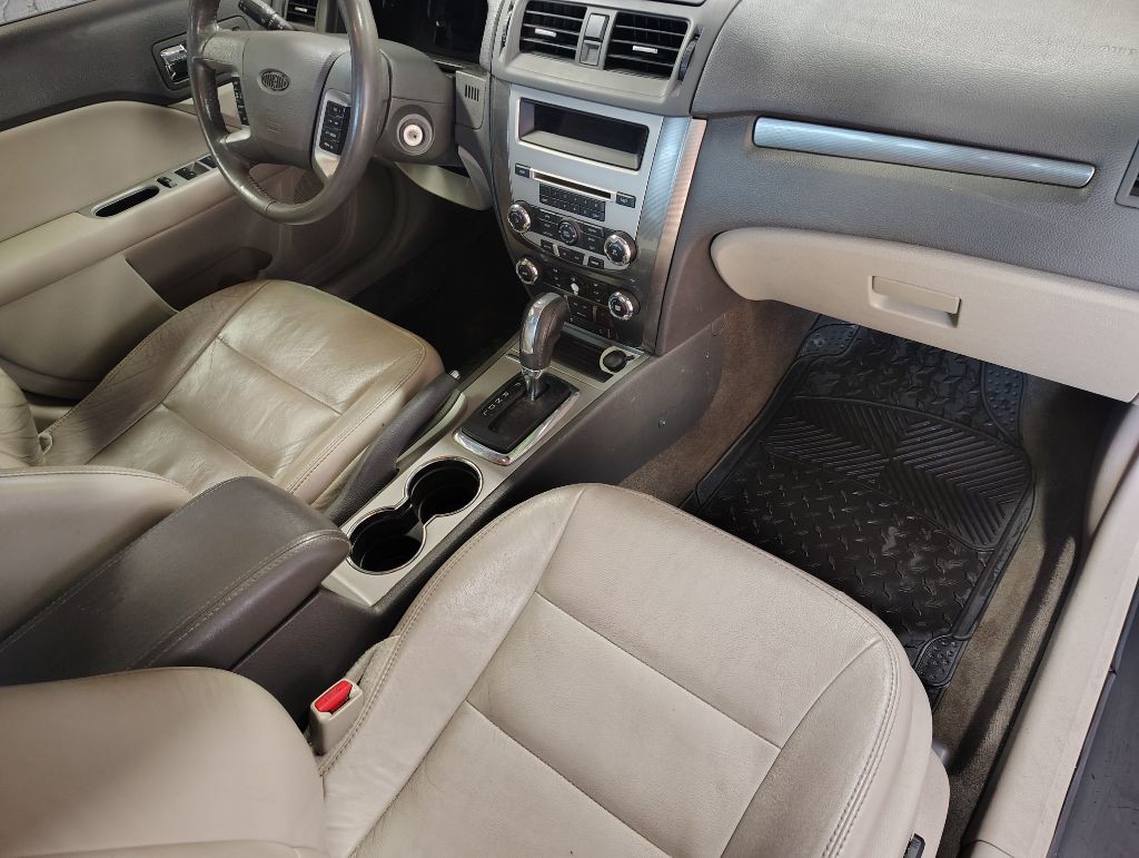 2010 Ford Fusion Image 16