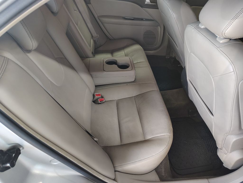 2010 Ford Fusion Image 23