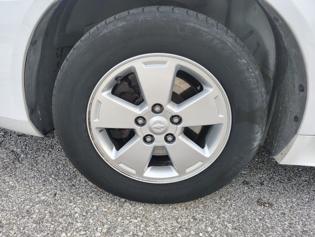 2010 Chevrolet Impala Image 11