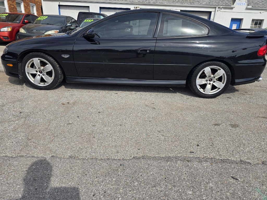 2004 Pontiac GTO Image 8