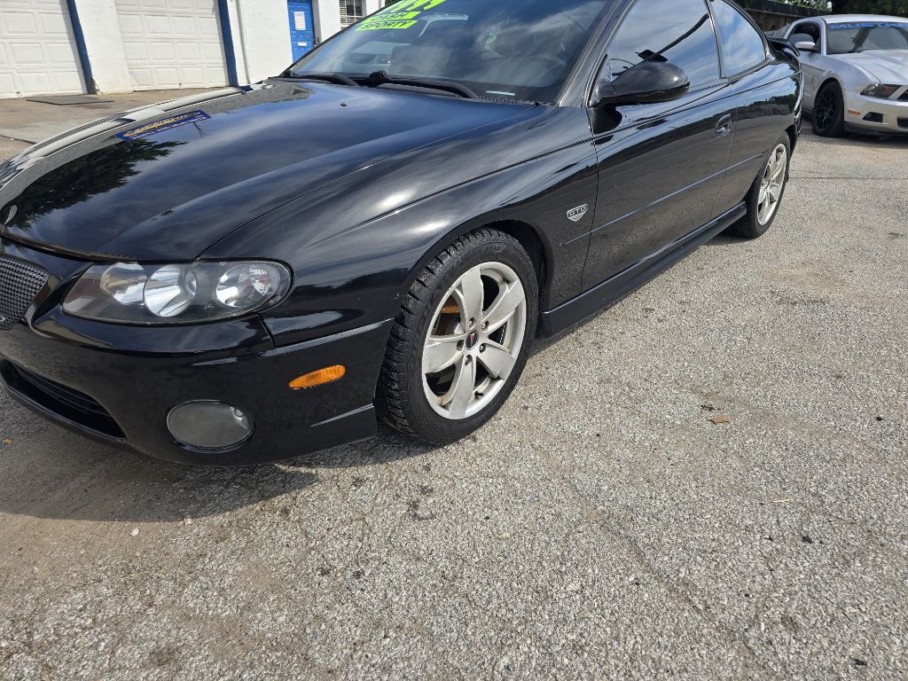 2004 Pontiac GTO Image 9