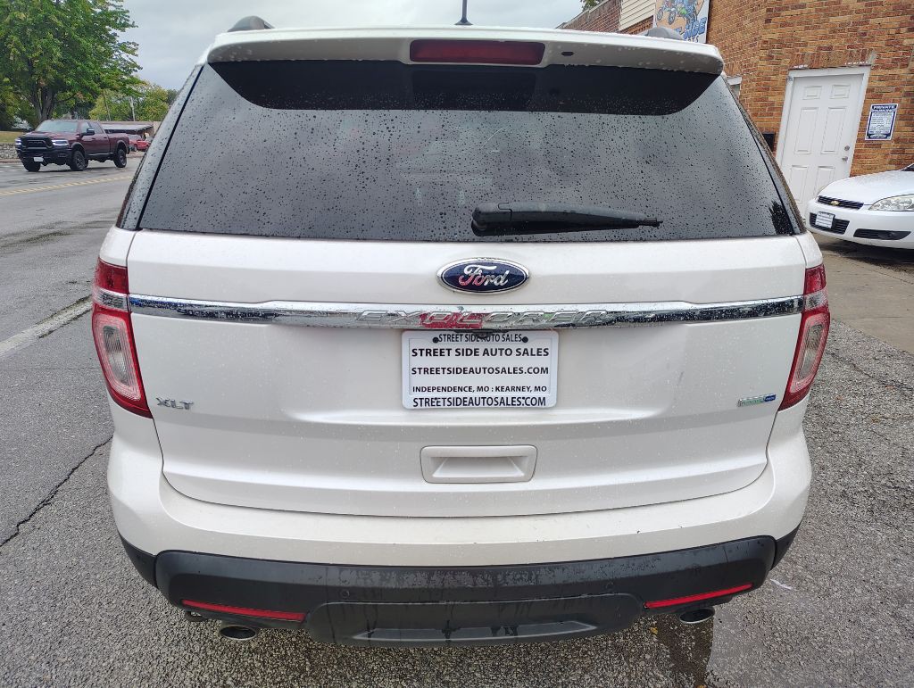 2013 Ford Explorer Image 2