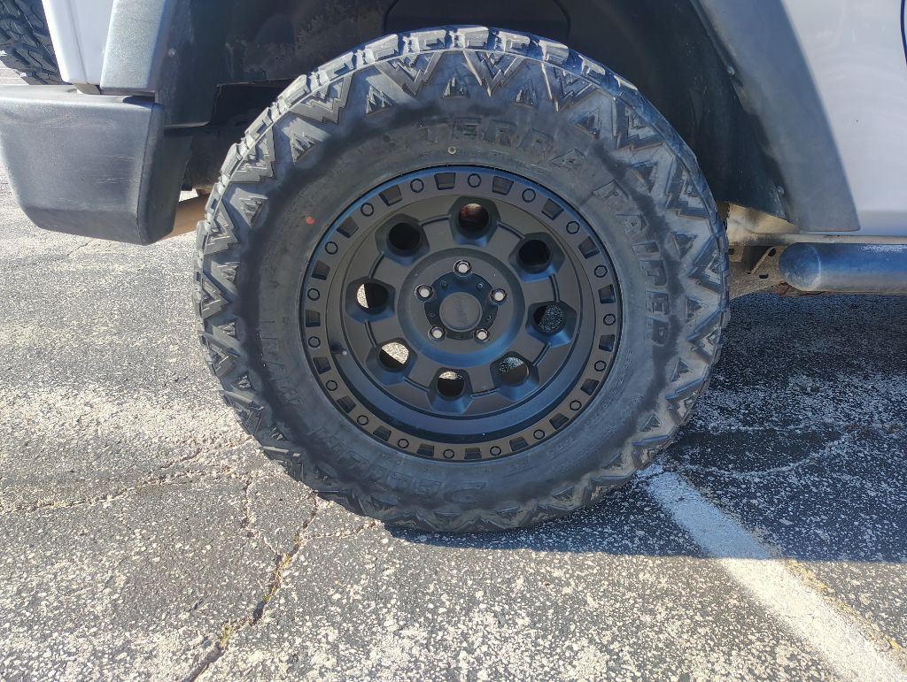 2010 Jeep Wrangler Image 13