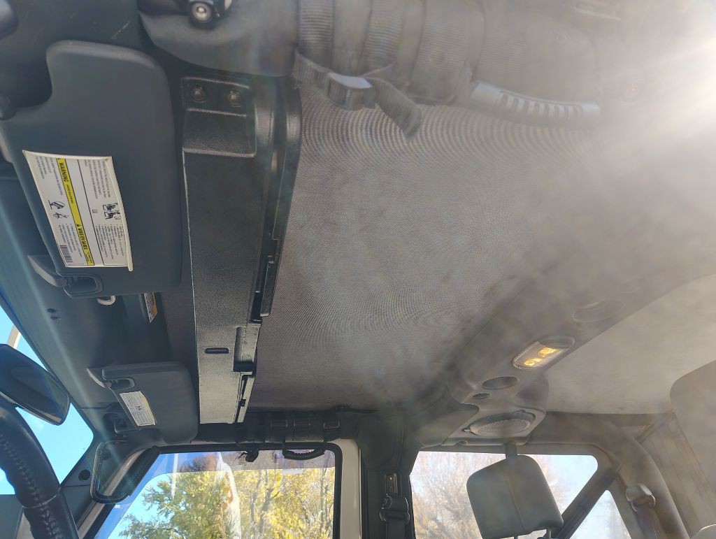 2010 Jeep Wrangler Image 20