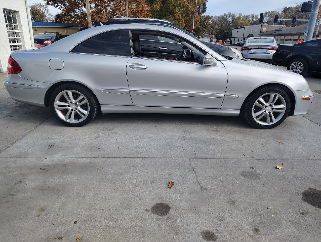 2008 Mercedes-Benz CLK-Class Image 5