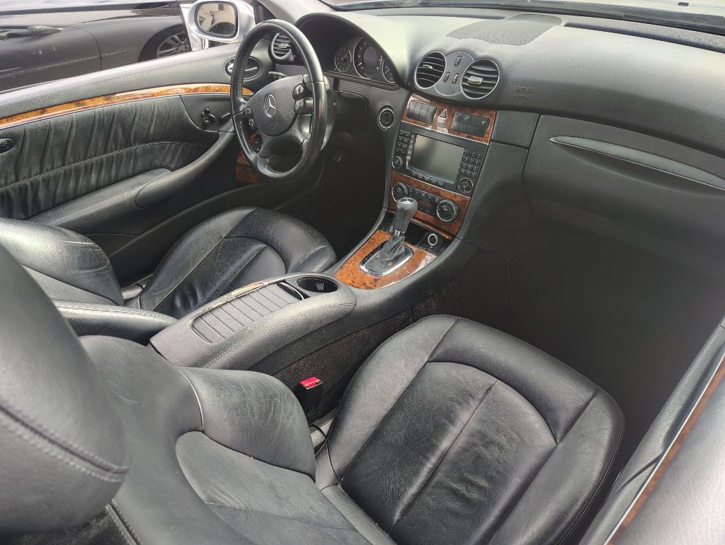 2008 Mercedes-Benz CLK-Class Image 13