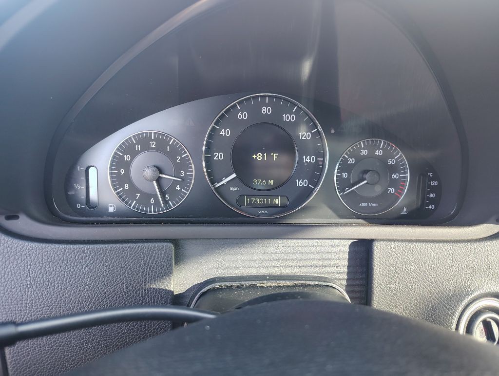 2008 Mercedes-Benz CLK-Class Image 34