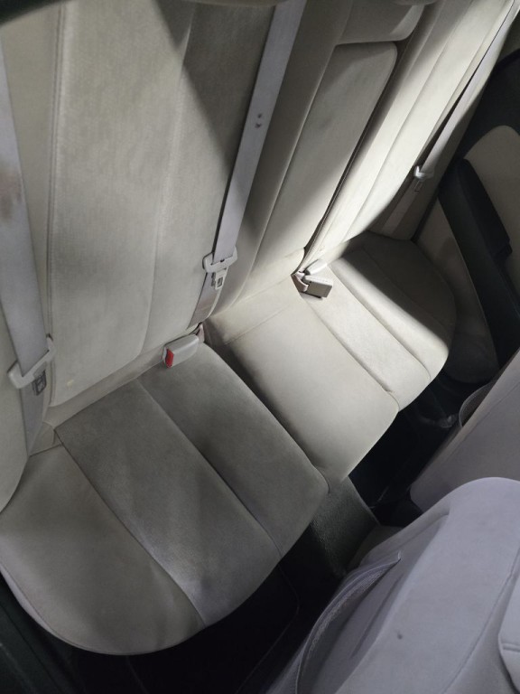 2010 Hyundai Elantra Image 11