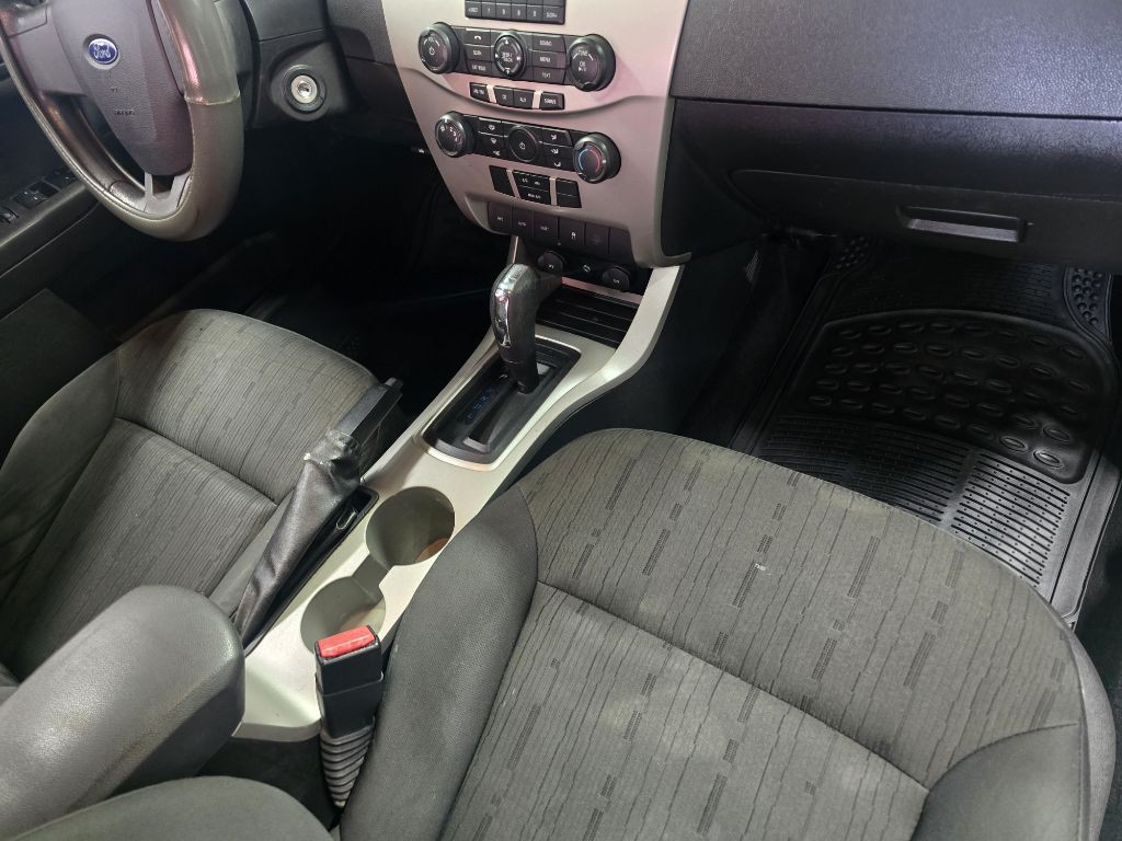 2010 Ford Focus Image 14