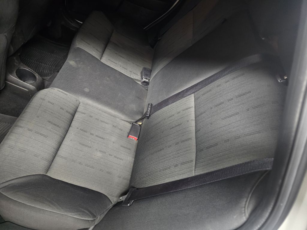 2010 Ford Focus Image 17