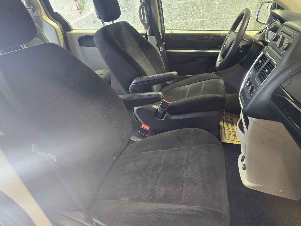 2012 Dodge Grand Caravan Image 17