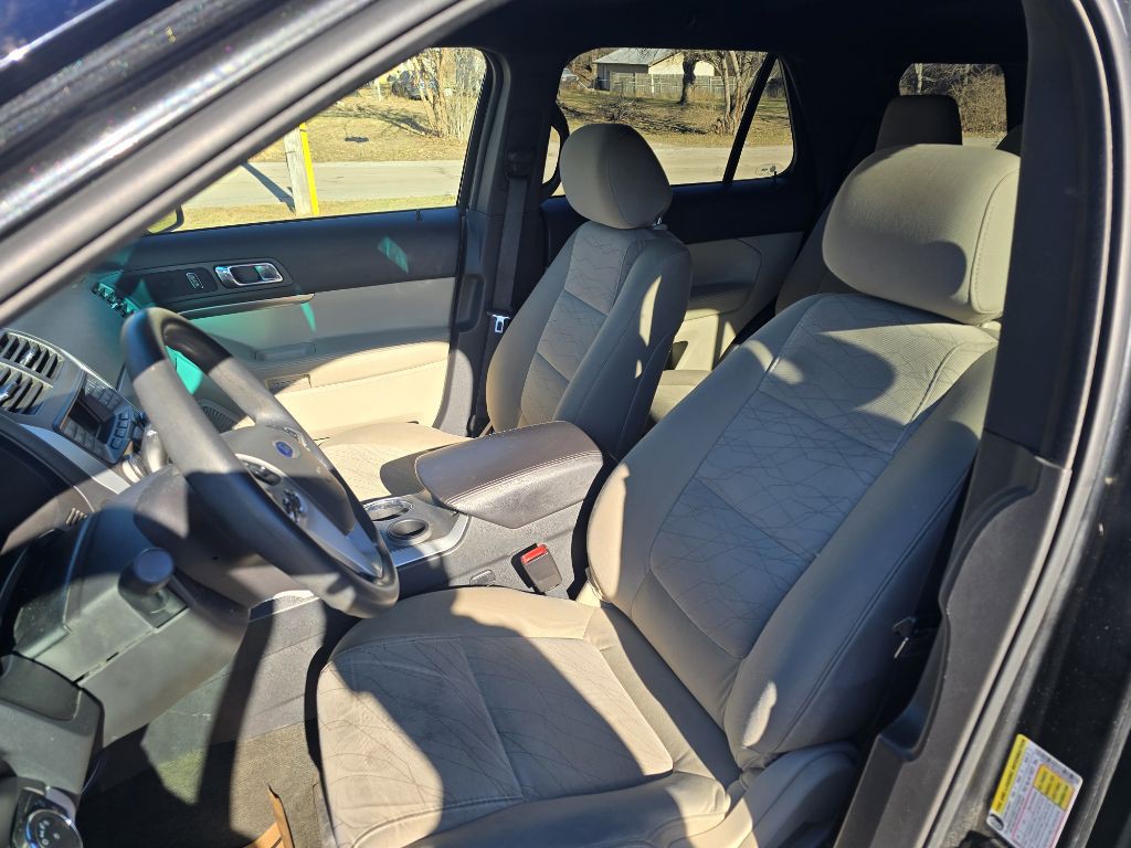 2015 Ford Explorer Image 10