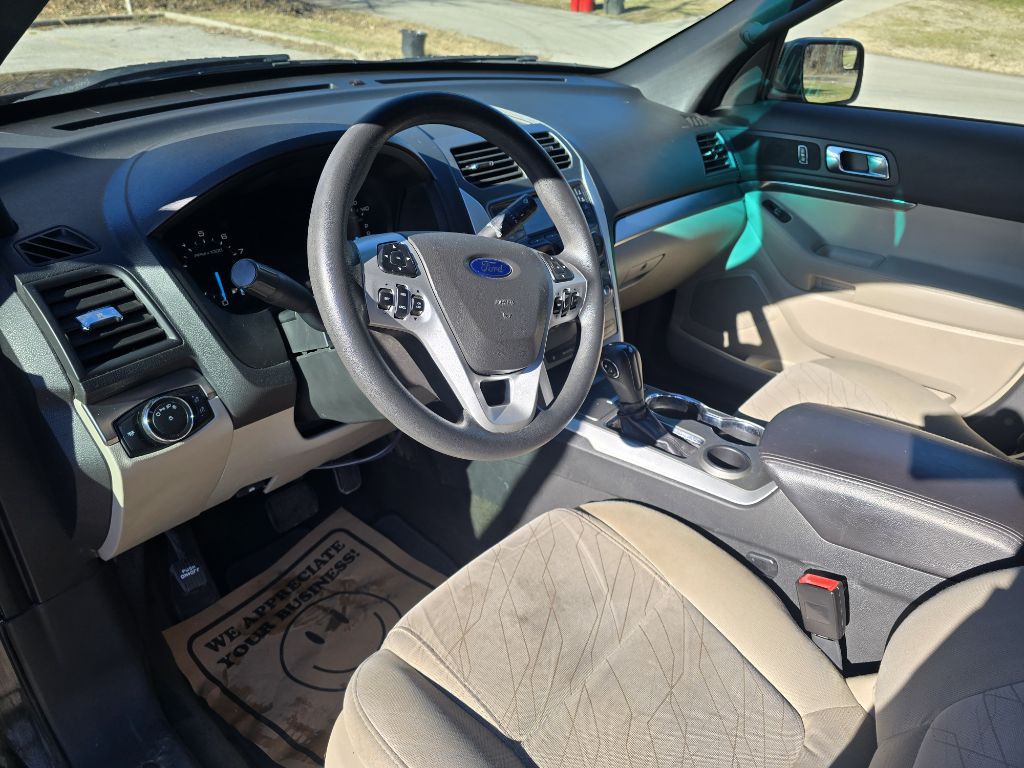 2015 Ford Explorer Image 11