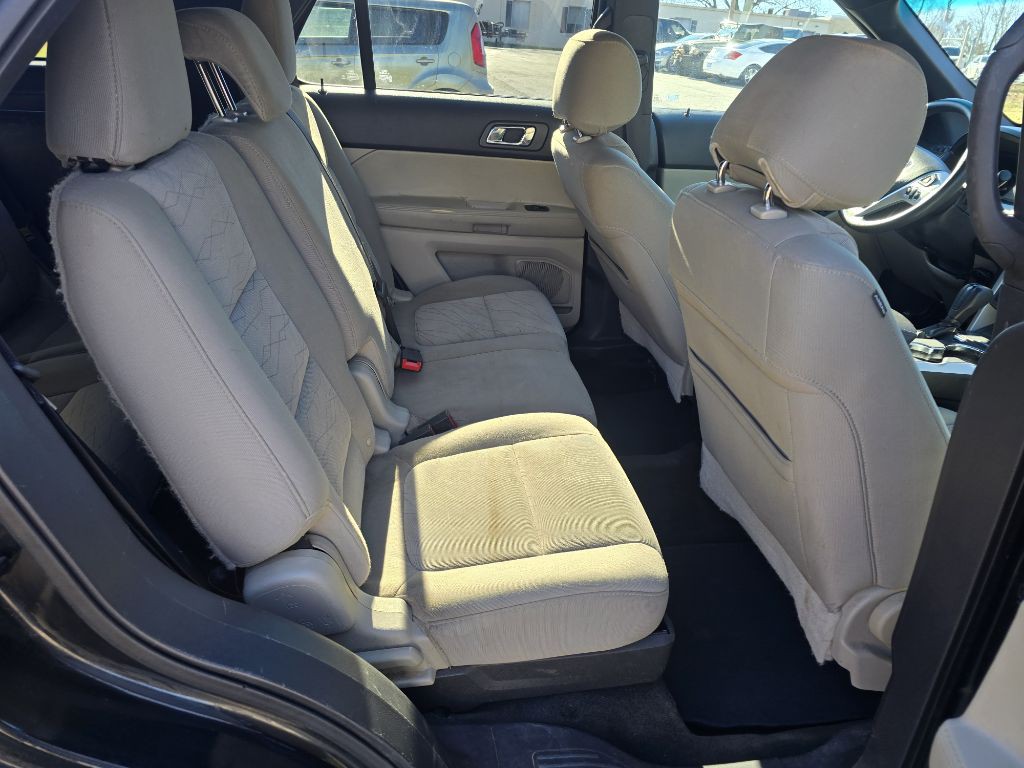 2015 Ford Explorer Image 17