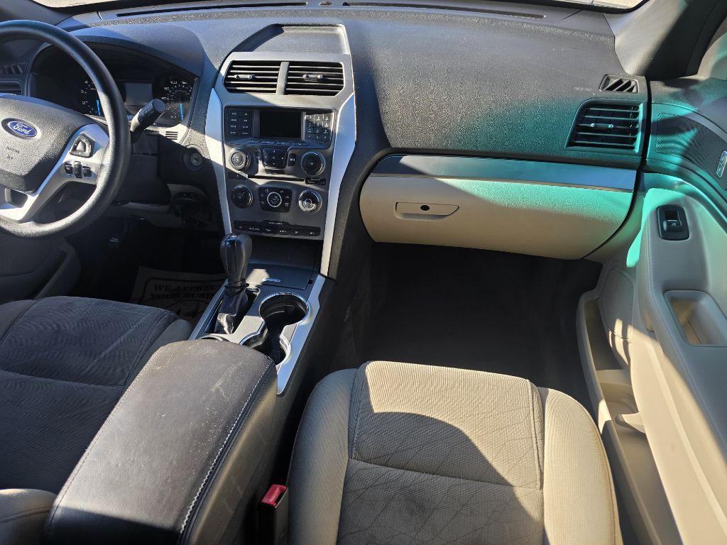 2015 Ford Explorer Image 19