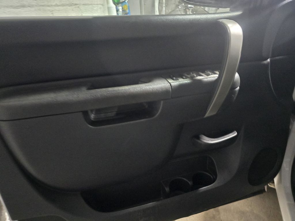 2011 Chevrolet Silverado 1500 Image 9
