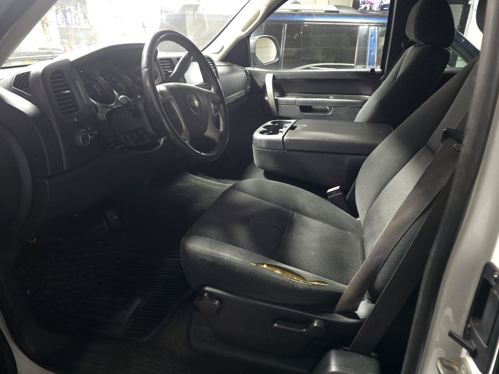 2011 Chevrolet Silverado 1500 Image 11