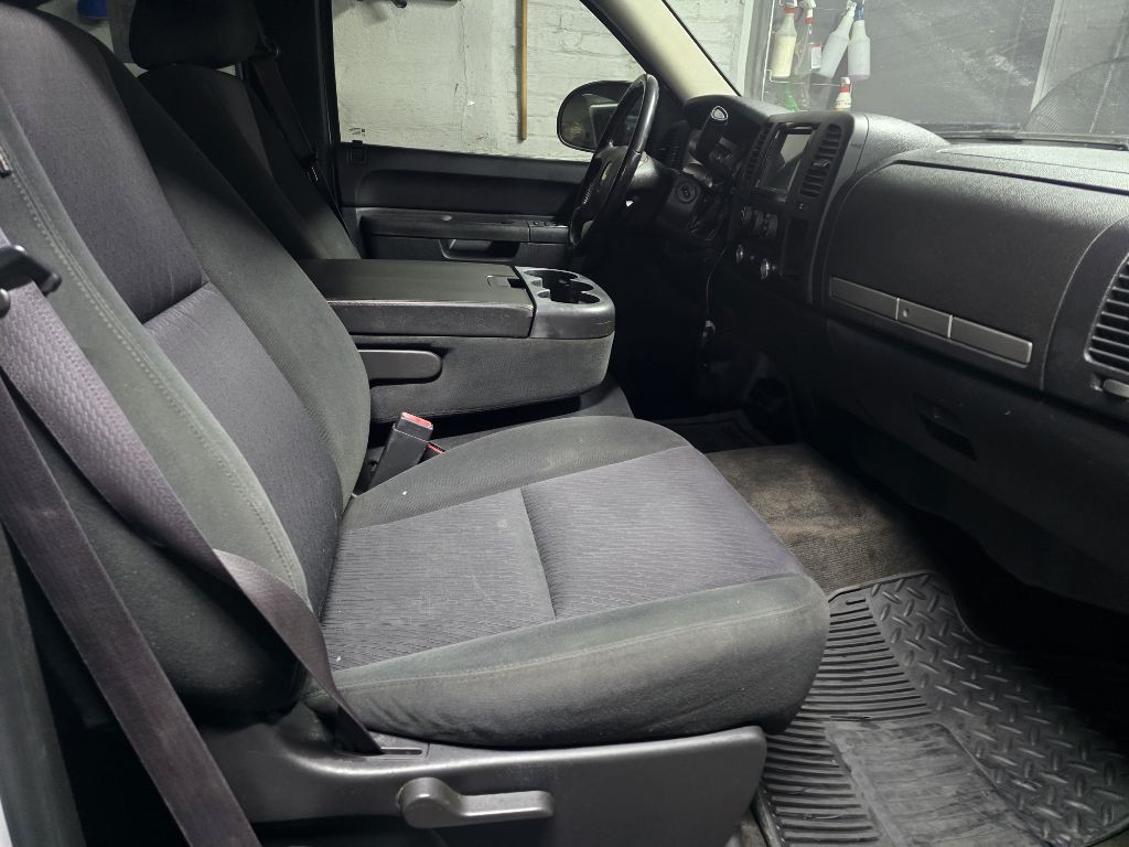 2011 Chevrolet Silverado 1500 Image 15