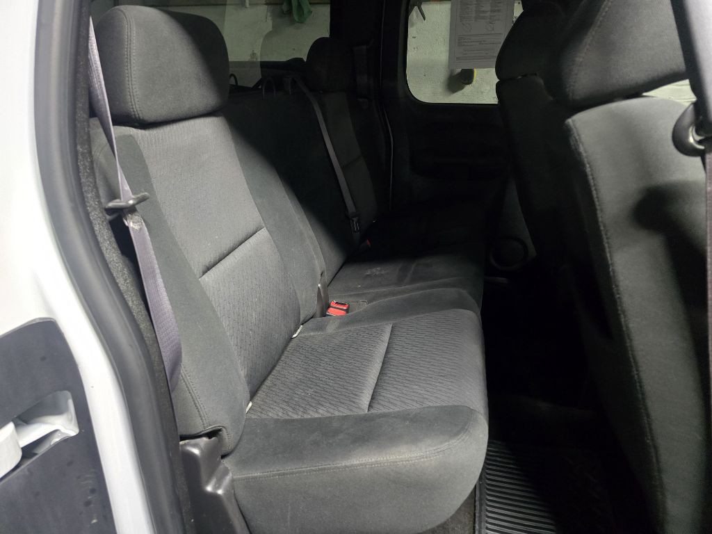 2011 Chevrolet Silverado 1500 Image 16