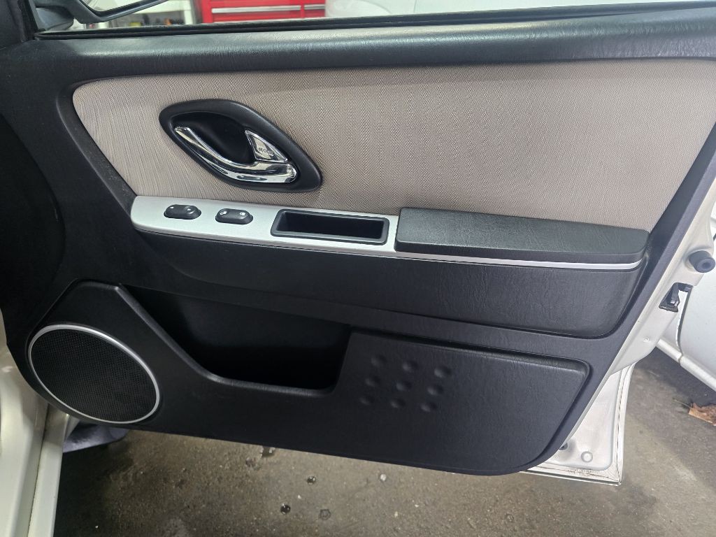 2006 Mercury Mariner Image 17