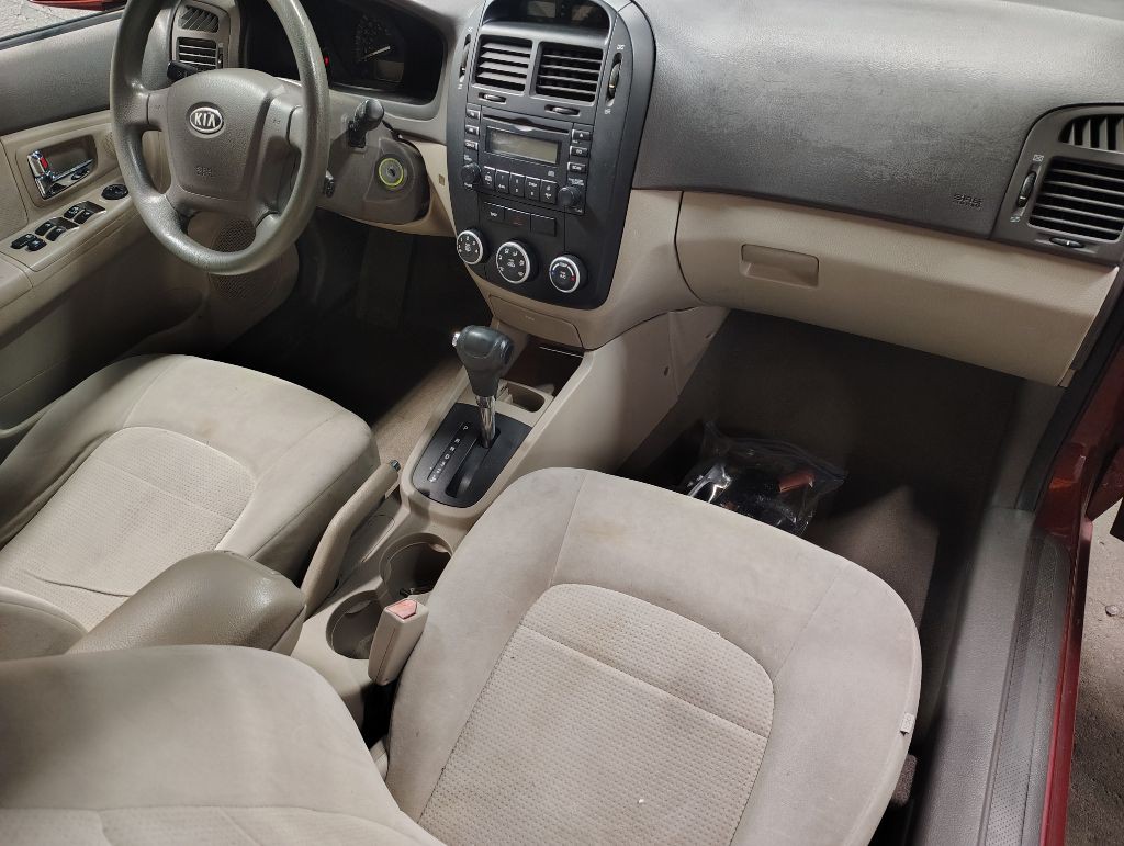 2009 Kia Spectra Image 13