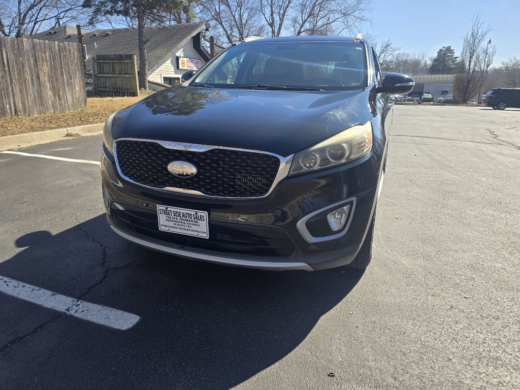 2016 Kia Sorento Image 2