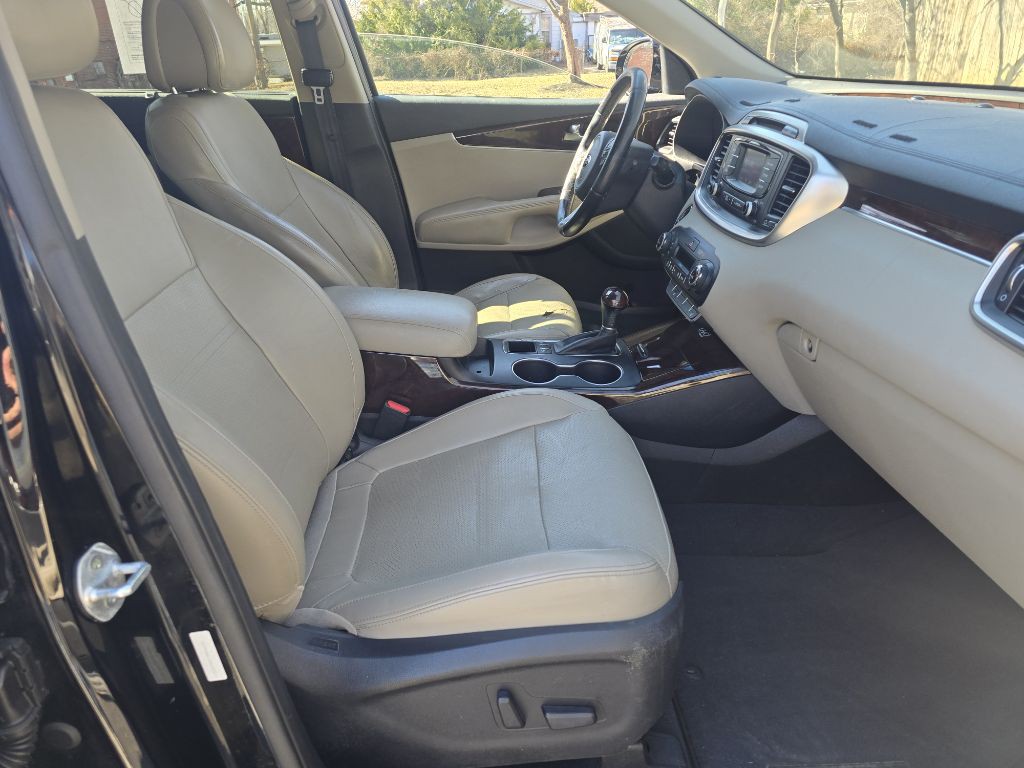 2016 Kia Sorento Image 18