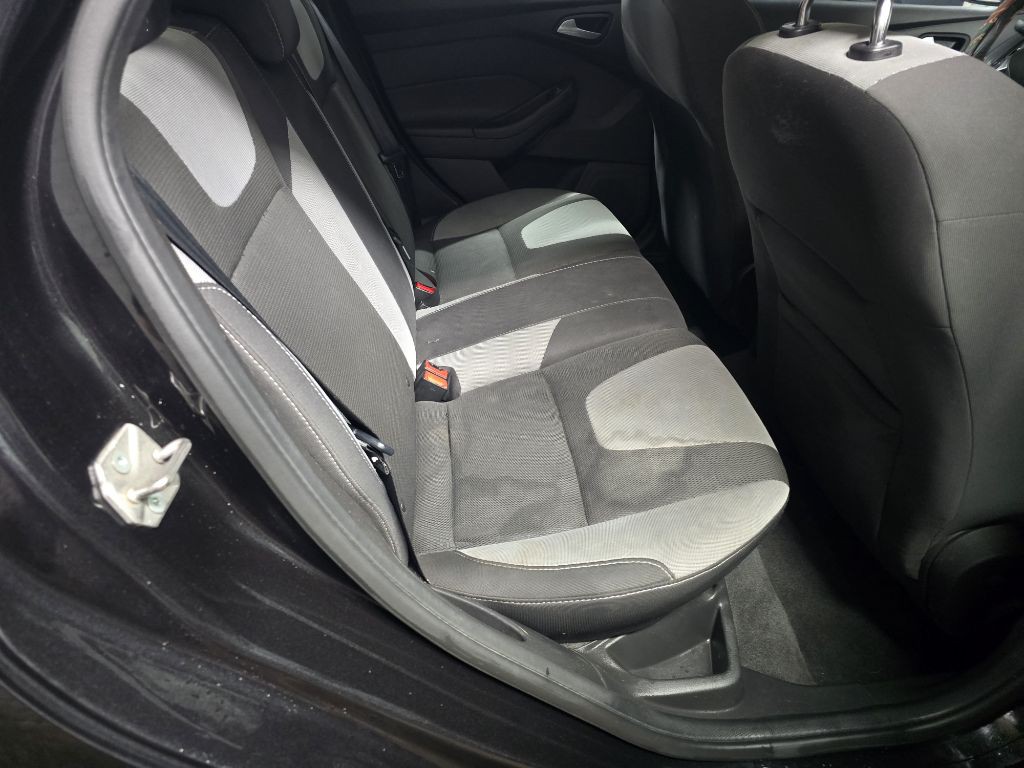 2012 Ford Focus Image 15