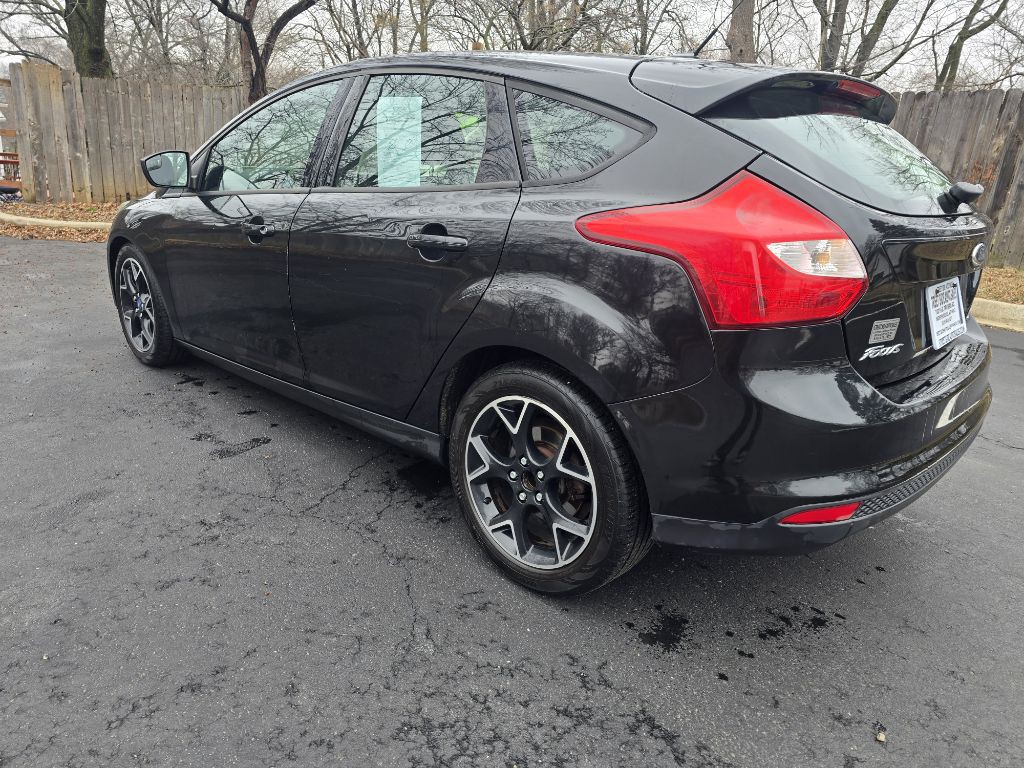 2012 Ford Focus Image 6