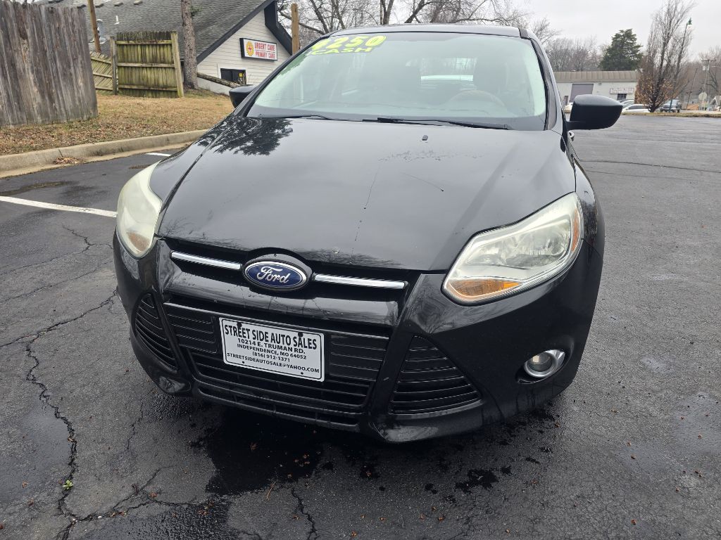 2012 Ford Focus Image 8