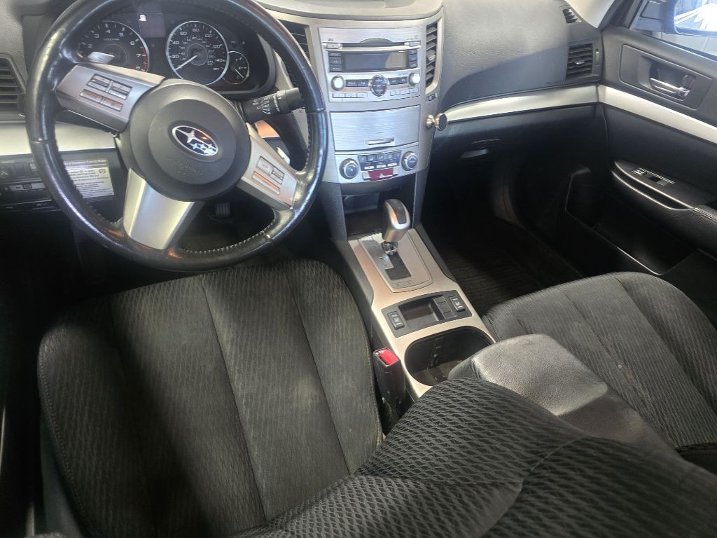 2011 Subaru Legacy Image 16