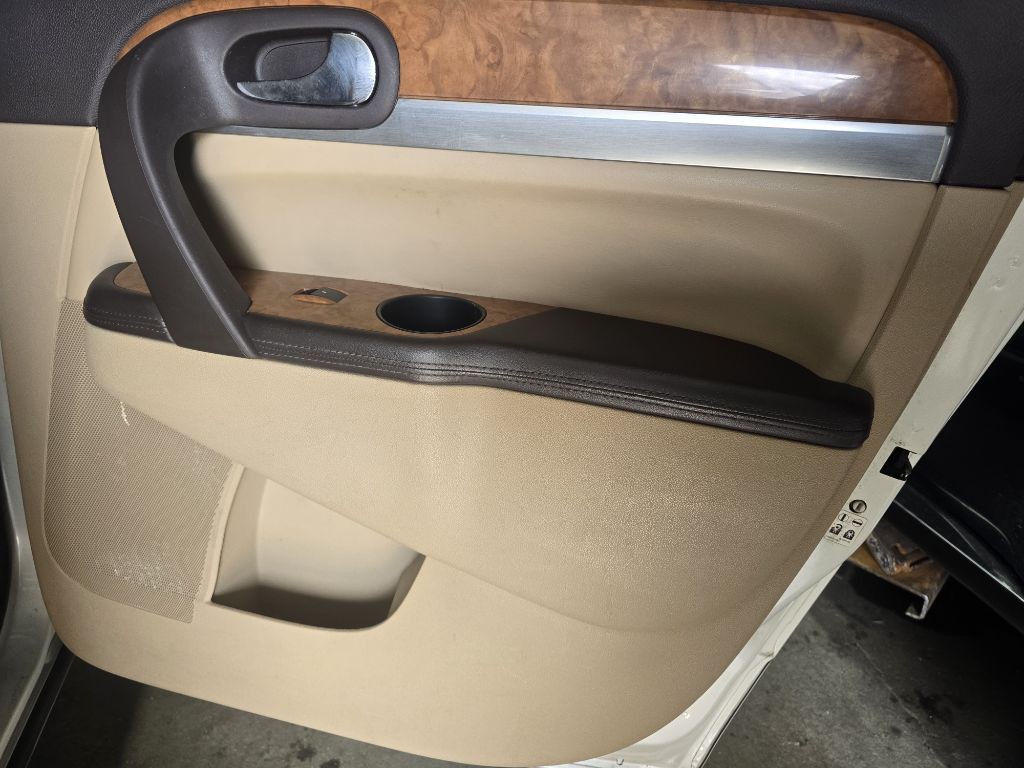 2008 Buick Enclave Image 12