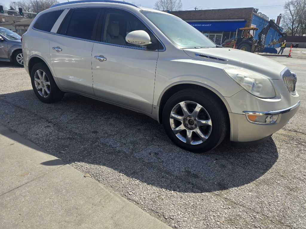 2008 Buick Enclave Image 2