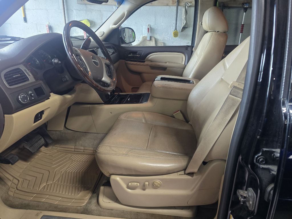 2014 GMC Yukon Image 10