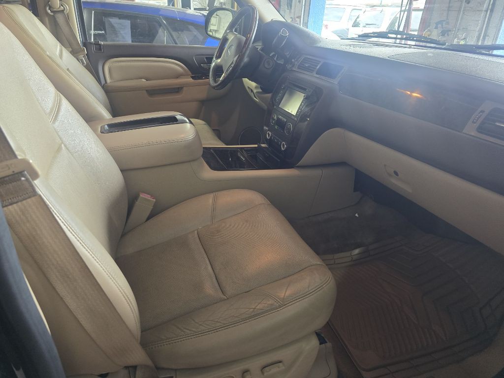 2014 GMC Yukon Image 17
