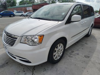 Image for 2014 Chrysler Town & Country Touring ID: 7332300