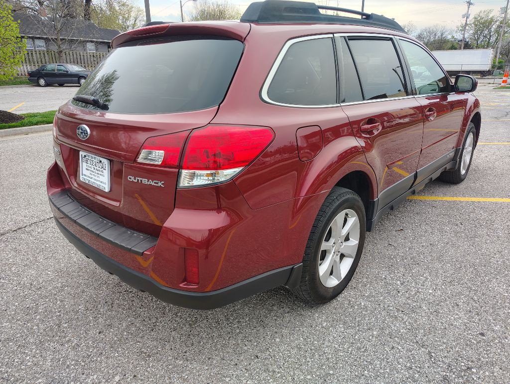 2013 Subaru Outback Image 8