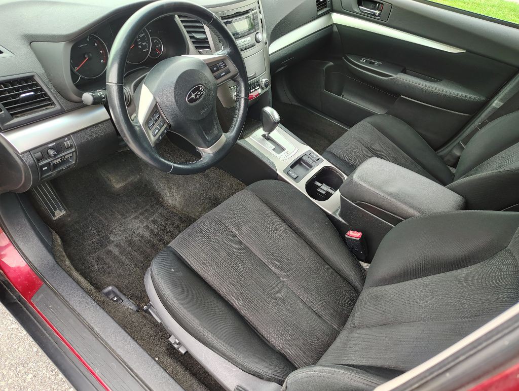 2013 Subaru Outback Image 9